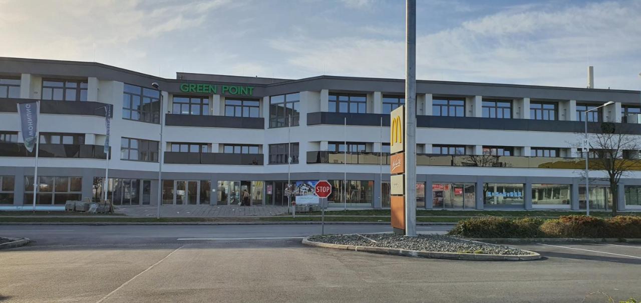 Апартаменти Greenpoint Вінер-Нойштадт Екстер'єр фото
